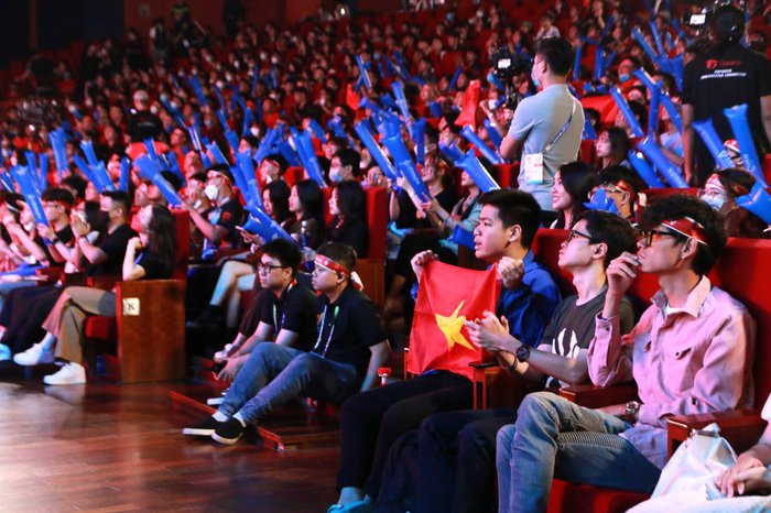 Cựu vương thế giới đến cổ vũ ĐT Liên Quân Việt Nam vô địch SEA Games 31 - Ảnh 3.