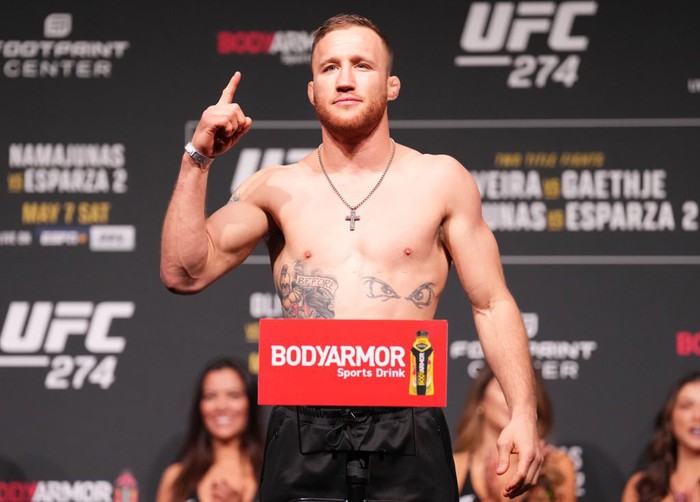 Nhận định, soi kèo, dự đoán trận Charles Oliveira vs Justin Gaethje (UFC 274) - Ảnh 2.