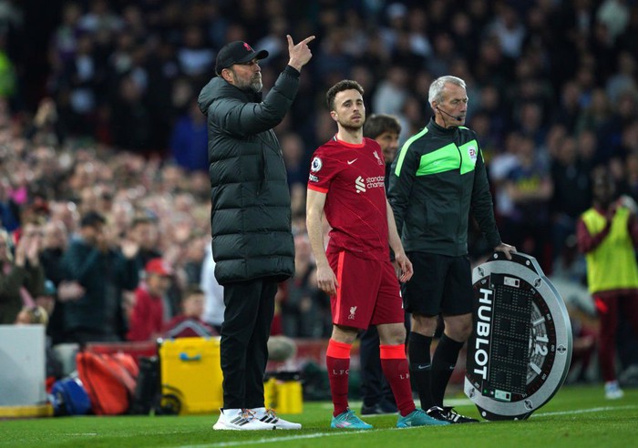 Để Son chọc thủng lưới, Liverpool tụt lại trong cuộc đua vô địch với Man City - Ảnh 9.