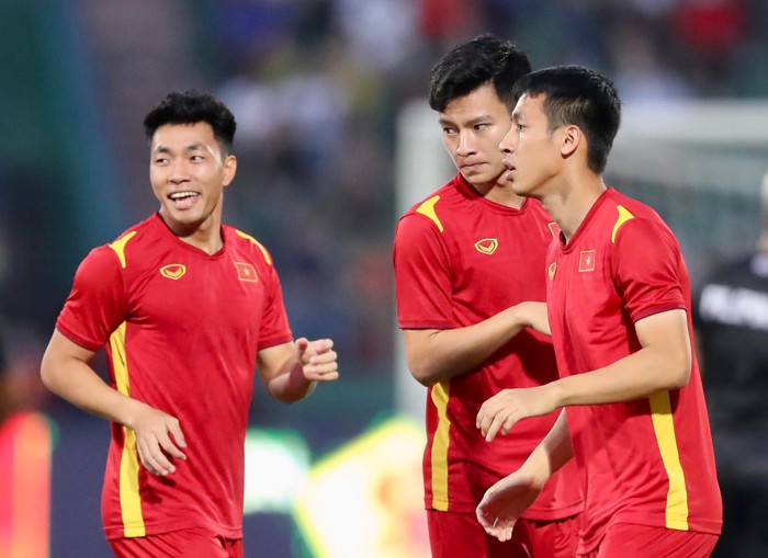 Trực tiếp U23 Việt Nam vs U23 Philippines (HT): Văn Đô sút phạt sạt cột - Ảnh 15.