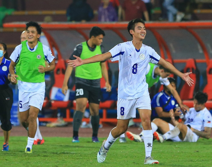 U23 Philippines ăn mừng phấn khích sau khi cầm hòa U23 Việt Nam - Ảnh 5.