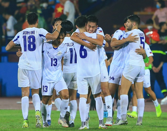 U23 Philippines ăn mừng phấn khích sau khi cầm hòa U23 Việt Nam - Ảnh 2.