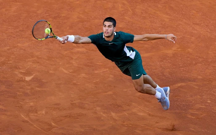Sau khi loại cả Nadal lẫn Djokovic, siêu sao tuổi teen hạ nốt ứng viên vô địch để đăng quang Madrid Masters - Ảnh 4.