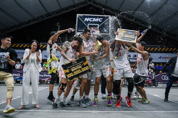 Tâm Đinh chia sẻ về vị trí trong đội hình 3x3 tại SEA Games 31: "Không sớm thì muộn, những cầu thủ trẻ như Kim Bản và Phú Vinh sẽ thay thế tôi" - Ảnh 4.