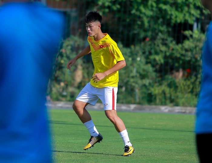 Khuất Văn Khang, Văn Trường làm điều khác biệt, U19 Việt Nam tập buổi cuối trước khi đi Indonesia  - Ảnh 12.
