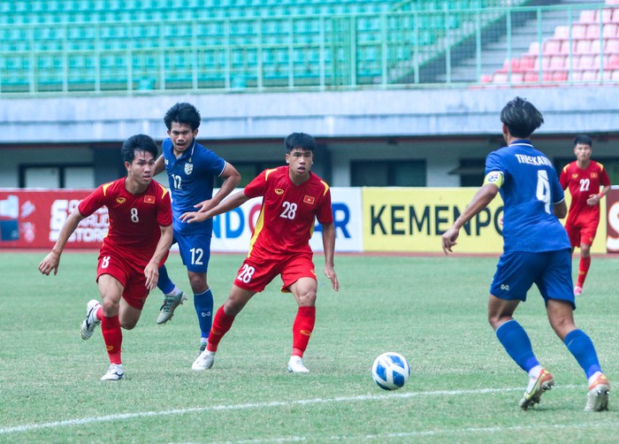 Thắng U19 Thái Lan trên chấm penalty, U19 Việt Nam giành HCĐ U19 Đông Nam Á 2022 - Ảnh 6.