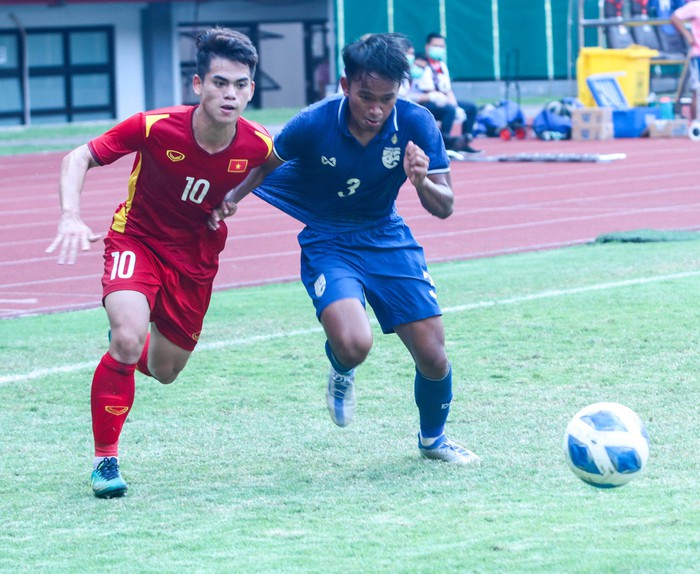 Thắng U19 Thái Lan trên chấm penalty, U19 Việt Nam giành HCĐ U19 Đông Nam Á 2022 - Ảnh 2.