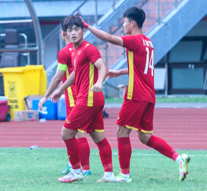 Thắng U19 Thái Lan trên chấm penalty, U19 Việt Nam giành HCĐ U19 Đông Nam Á 2022 - Ảnh 9.