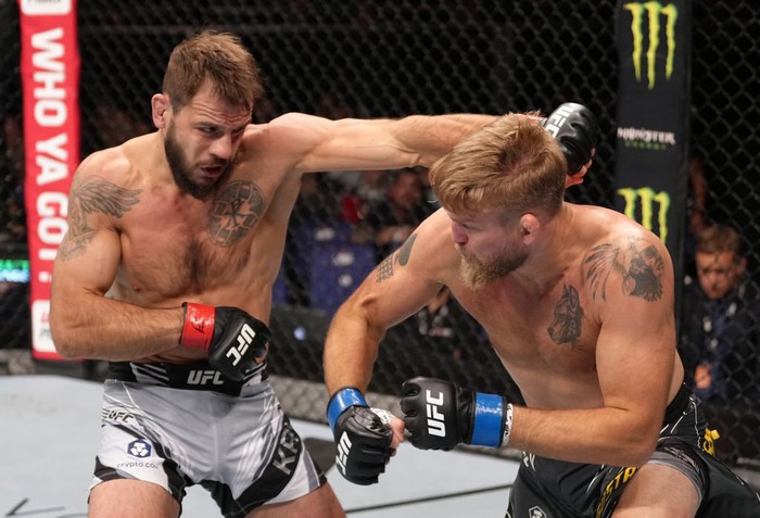 Những điểm nhất sau sự kiện UFC FN 208: Gustafsson đã qua thời đỉnh cao - Ảnh 3.