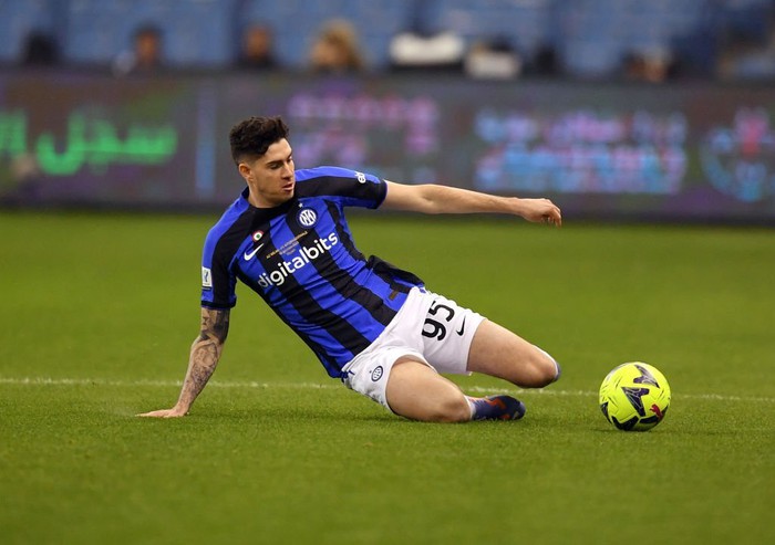 Siêu đội hình tuổi Mão khuấy đảo làng túc cầu: Messi sắm vai thủ lĩnh - Ảnh 4. Siêu đội hình tuổi Mão khuấy đảo làng túc cầu: Messi sắm vai thủ lĩnh - Ảnh 4.