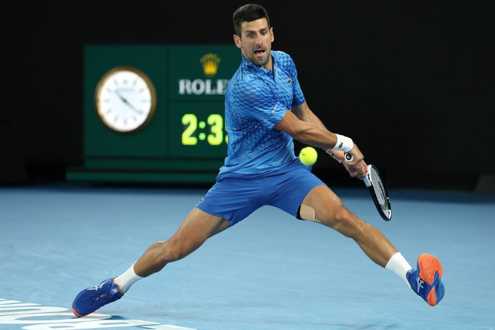 Djokovic vô địch Australian Open, cân bằng kỷ lục Grand Slam với Nadal - Ảnh 2.