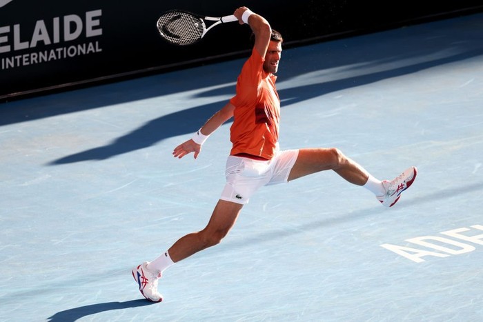 Djokovic cứu match-point, vô địch giải khởi động Australian Open - Ảnh 3.